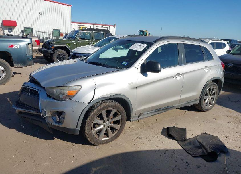 Photo 2 of 2013 Mitsubishi Outlander SPORT LE (VIN 4A4AP5AU2DE024848)