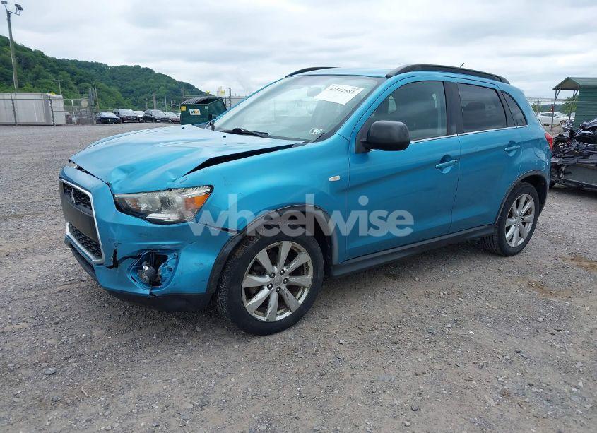 Photo 2 of 2013 Mitsubishi Outlander SPORT LE (VIN 4A4AP5AU5DE025153)