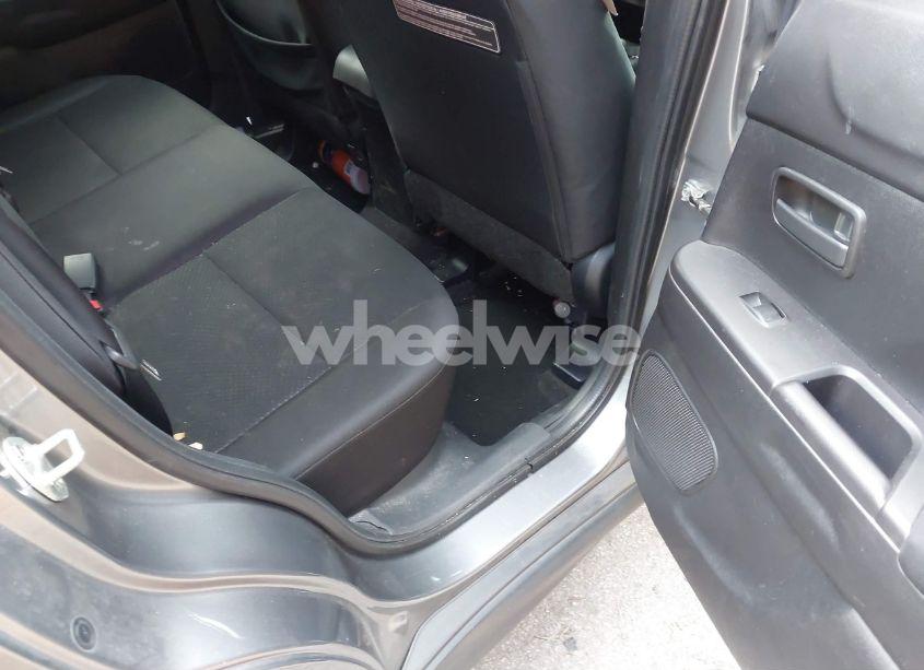 Photo 8 of 2015 Mitsubishi Outlander SPORT ES (VIN 4A4AR3AU0FE040029)