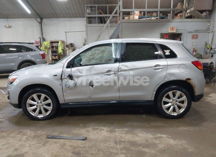 Photo 14 of 2013 Mitsubishi Outlander SPORT ES (VIN 4A4AR3AU1DE015735)