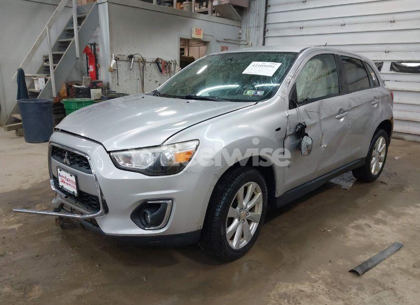 Photo 2 of 2013 Mitsubishi Outlander SPORT ES (VIN 4A4AR3AU1DE015735)