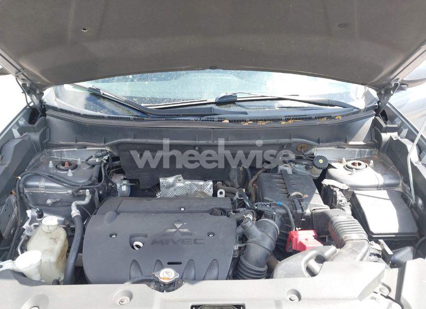 Photo 10 of 2015 Mitsubishi Outlander SPORT ES (VIN 4A4AR3AU3FE030725)