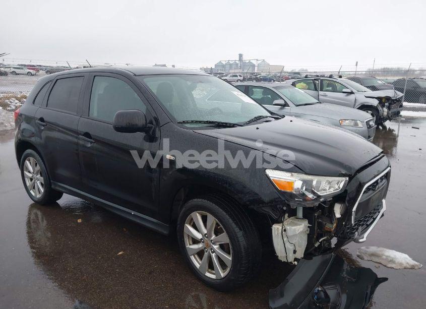 2013 Mitsubishi Outlander SPORT ES (VIN 4A4AR3AU4DE024719) main photo
