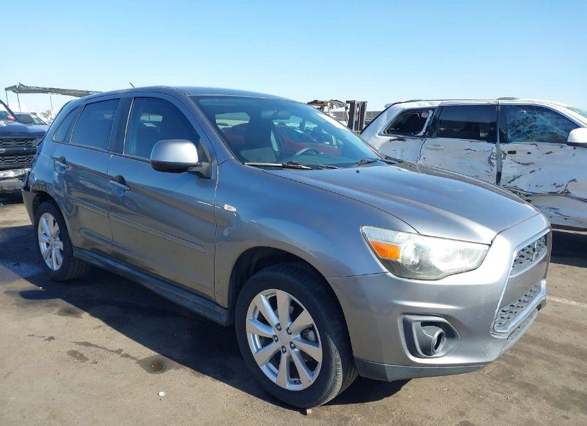 2014 Mitsubishi Outlander SPORT ES (VIN 4A4AR3AU4EE032935) main photo