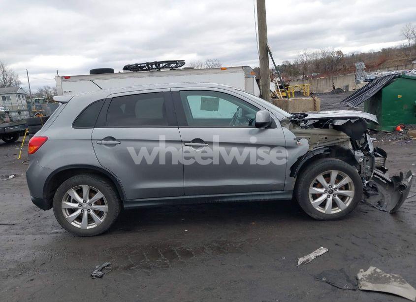 Photo 13 of 2015 Mitsubishi Outlander SPORT ES (VIN 4A4AR3AU4FE010418)