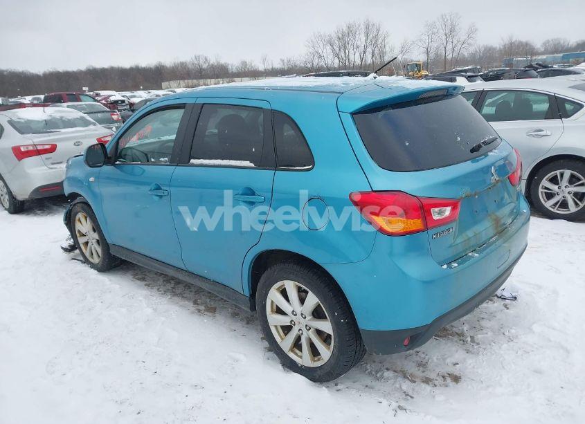 Photo 3 of 2013 Mitsubishi Outlander SPORT ES (VIN 4A4AR3AU5DE008996)