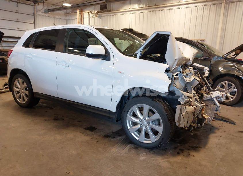2014 Mitsubishi Outlander SPORT ES (VIN 4A4AR3AU5EE028764) main photo