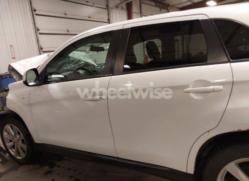 Photo 15 of 2014 Mitsubishi Outlander SPORT ES (VIN 4A4AR3AU5EE028764)