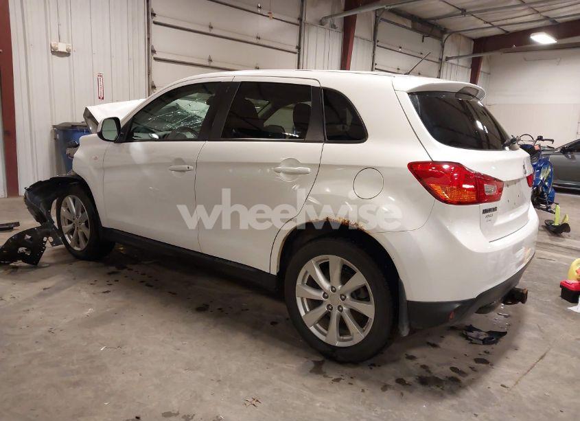Photo 3 of 2014 Mitsubishi Outlander SPORT ES (VIN 4A4AR3AU5EE028764)