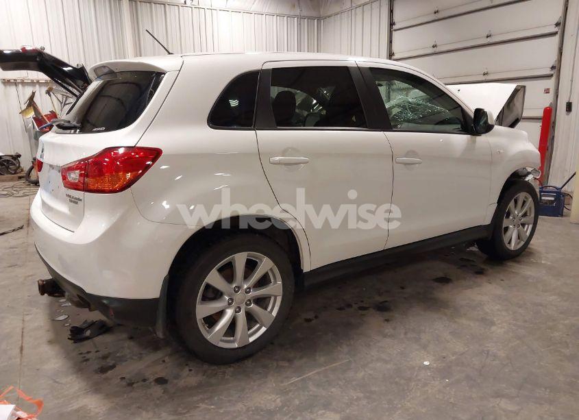 Photo 4 of 2014 Mitsubishi Outlander SPORT ES (VIN 4A4AR3AU5EE028764)