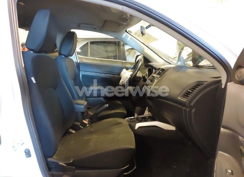 Photo 5 of 2014 Mitsubishi Outlander SPORT ES (VIN 4A4AR3AU5EE028764)