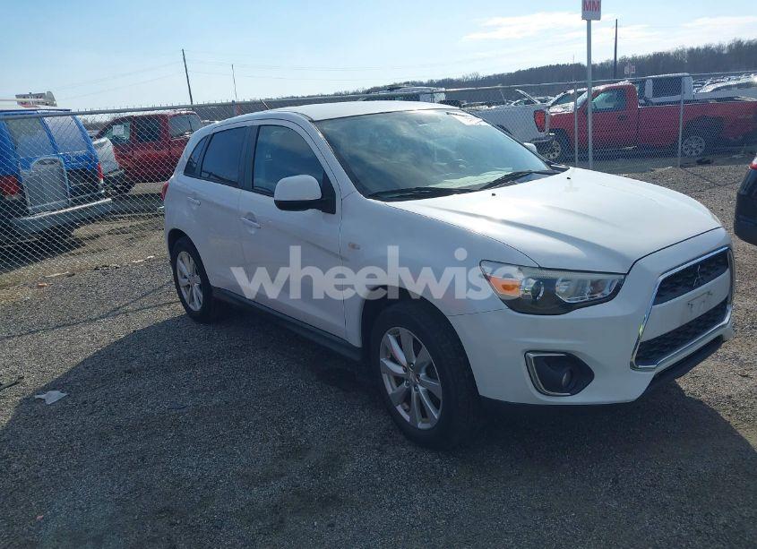 2015 Mitsubishi Outlander SPORT ES (VIN 4A4AR3AU5FE017054) main photo