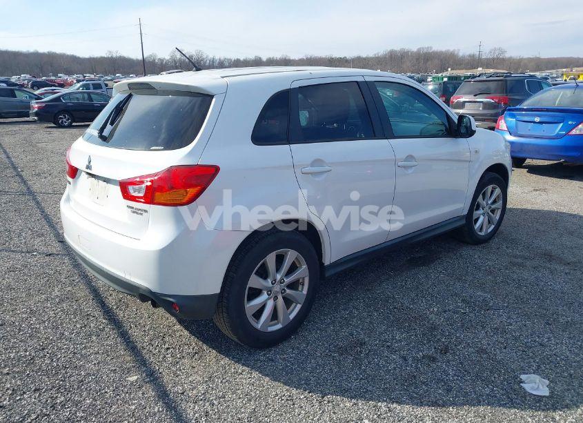 Photo 4 of 2015 Mitsubishi Outlander SPORT ES (VIN 4A4AR3AU5FE017054)