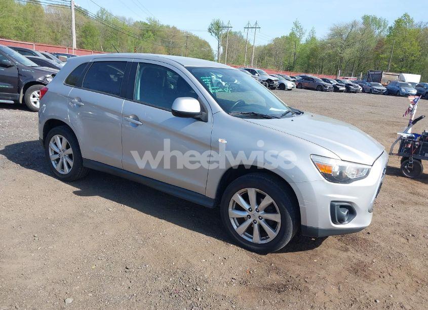 2015 Mitsubishi Outlander SPORT ES (VIN 4A4AR3AU5FE029138) main photo