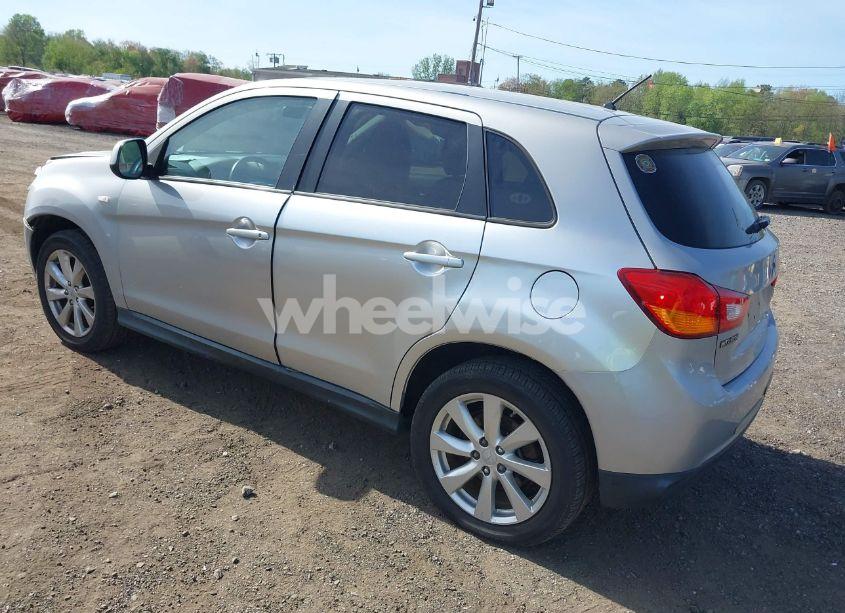 Photo 3 of 2015 Mitsubishi Outlander SPORT ES (VIN 4A4AR3AU5FE029138)