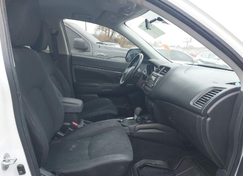 Photo 5 of 2015 Mitsubishi Outlander SPORT ES (VIN 4A4AR3AU5FE036185)