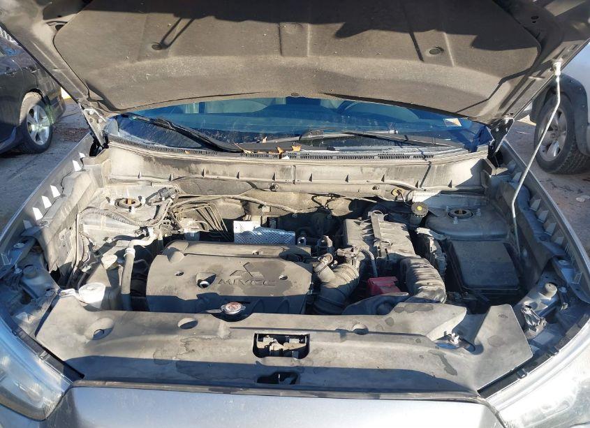 Photo 10 of 2014 Mitsubishi Outlander SPORT ES (VIN 4A4AR3AU6EE031611)