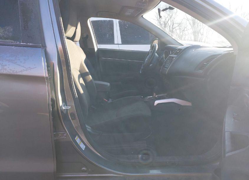 Photo 5 of 2014 Mitsubishi Outlander SPORT ES (VIN 4A4AR3AU6EE031611)