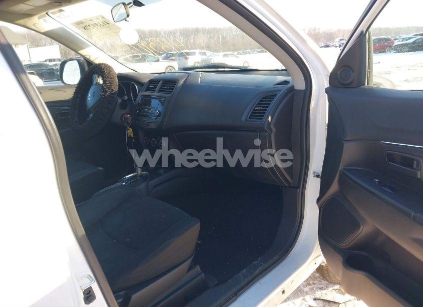 Photo 5 of 2015 Mitsubishi Outlander SPORT ES (VIN 4A4AR3AU6FE044540)