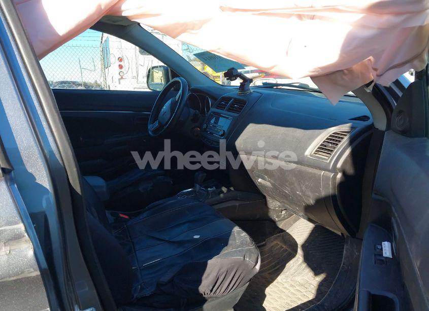 Photo 5 of 2015 Mitsubishi Outlander SPORT ES (VIN 4A4AR3AU6FE050600)