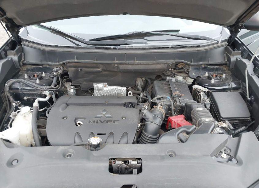 Photo 10 of 2015 Mitsubishi Outlander SPORT ES (VIN 4A4AR3AU6FE051780)