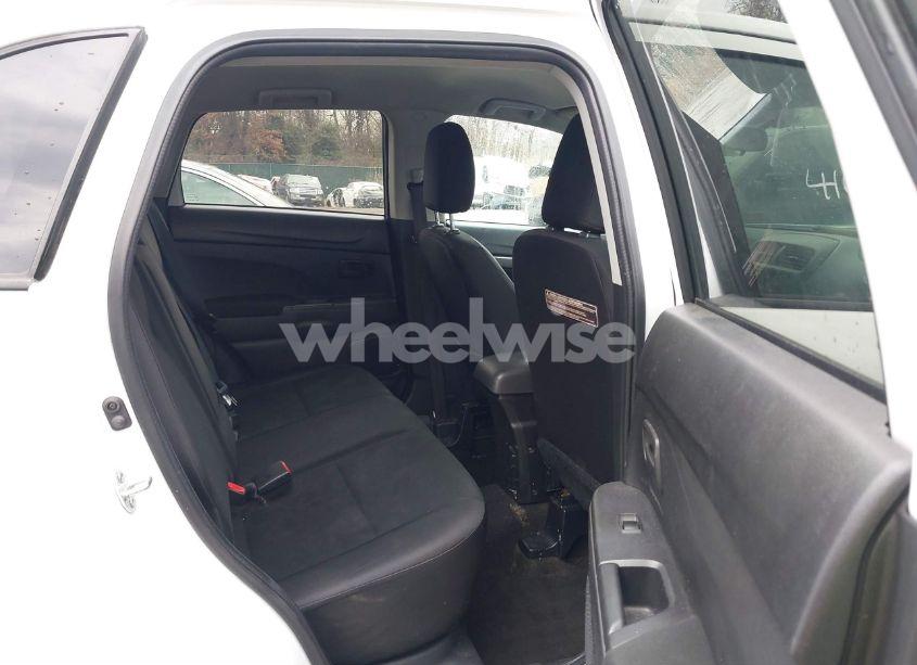 Photo 8 of 2015 Mitsubishi Outlander SPORT ES (VIN 4A4AR3AU8FE022569)