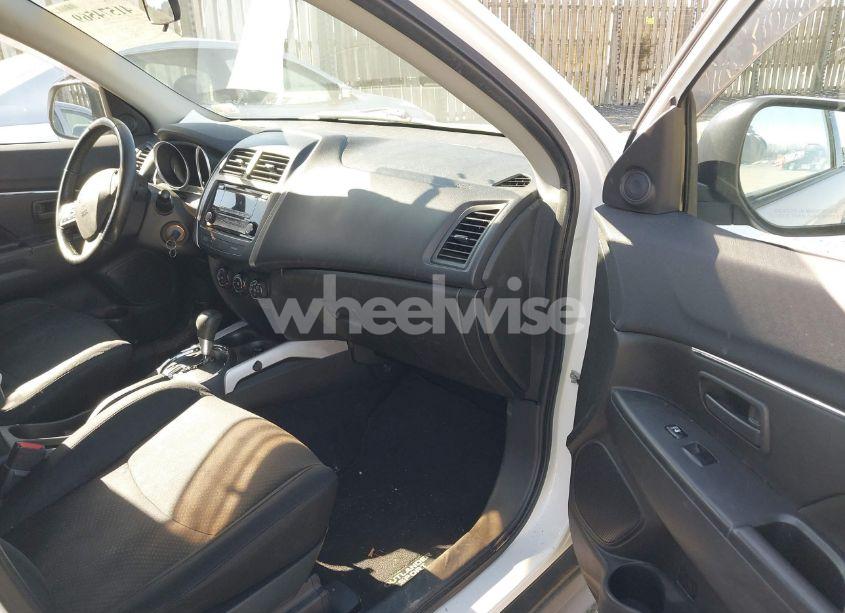 Photo 5 of 2014 Mitsubishi Outlander SPORT ES (VIN 4A4AR3AU9EE001745)