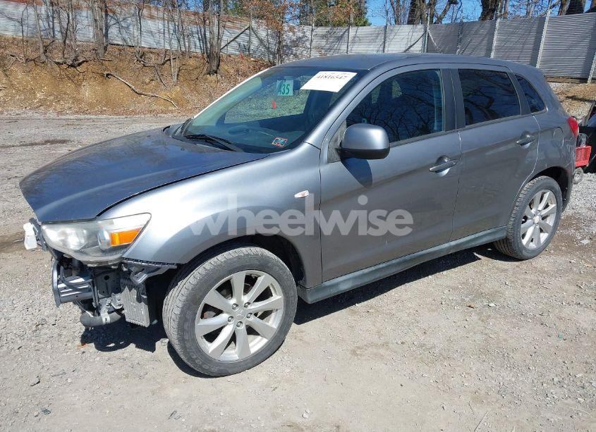 Photo 2 of 2015 Mitsubishi Outlander SPORT ES (VIN 4A4AR3AU9FE008373)