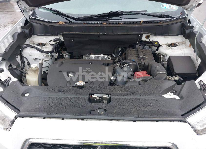 Photo 10 of 2015 Mitsubishi Outlander SPORT ES (VIN 4A4AR3AU9FE026937)