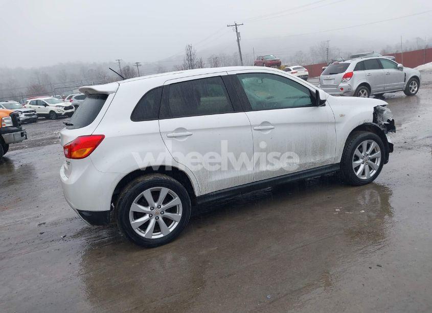 Photo 4 of 2015 Mitsubishi Outlander SPORT ES (VIN 4A4AR3AU9FE026937)