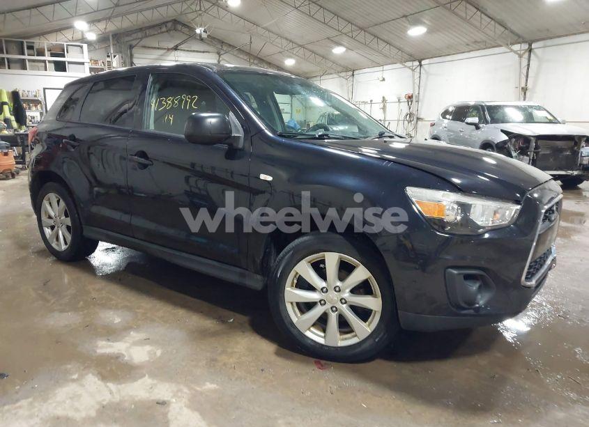 2014 Mitsubishi Outlander SPORT ES (VIN 4A4AR3AUXEE016383) main photo