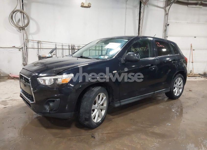 Photo 2 of 2014 Mitsubishi Outlander SPORT ES (VIN 4A4AR3AUXEE016383)