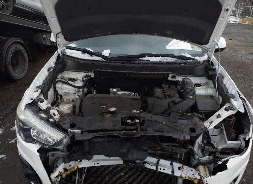 Photo 10 of 2015 Mitsubishi Outlander SPORT ES (VIN 4A4AR3AW0FE029145)