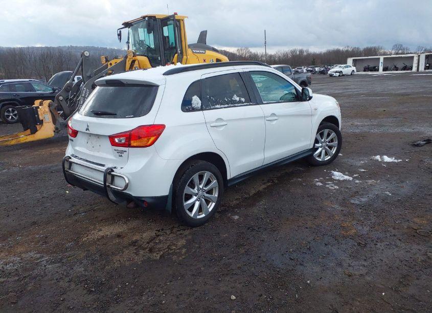 Photo 4 of 2015 Mitsubishi Outlander SPORT ES (VIN 4A4AR3AW0FE029145)