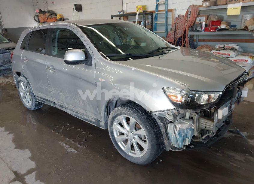 2015 Mitsubishi Outlander SPORT ES (VIN 4A4AR3AW0FE037830) main photo