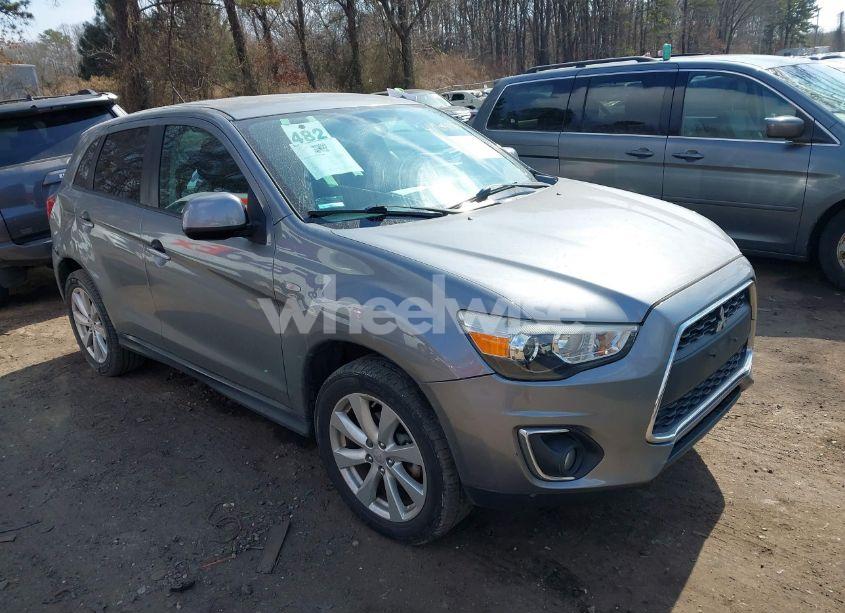 2015 Mitsubishi Outlander SPORT ES (VIN 4A4AR3AW2FE028790) main photo