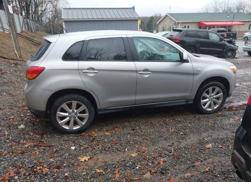 Photo 13 of 2015 Mitsubishi Outlander SPORT ES (VIN 4A4AR3AW3FE051334)