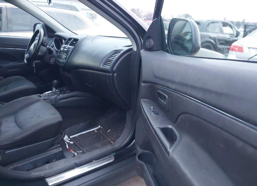 Photo 5 of 2015 Mitsubishi Outlander SPORT ES (VIN 4A4AR3AW5FE037516)