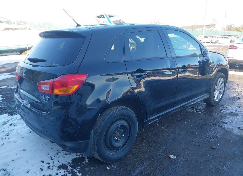 Photo 4 of 2015 Mitsubishi Outlander SPORT ES (VIN 4A4AR3AW5FE044367)