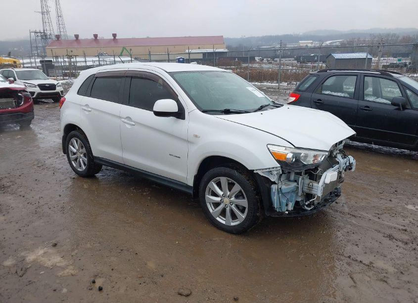 2015 Mitsubishi Outlander SPORT ES (VIN 4A4AR3AW8FE058196) main photo