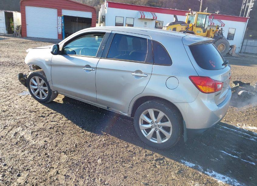Photo 3 of 2015 Mitsubishi Outlander SPORT ES (VIN 4A4AR3AW9FE061558)