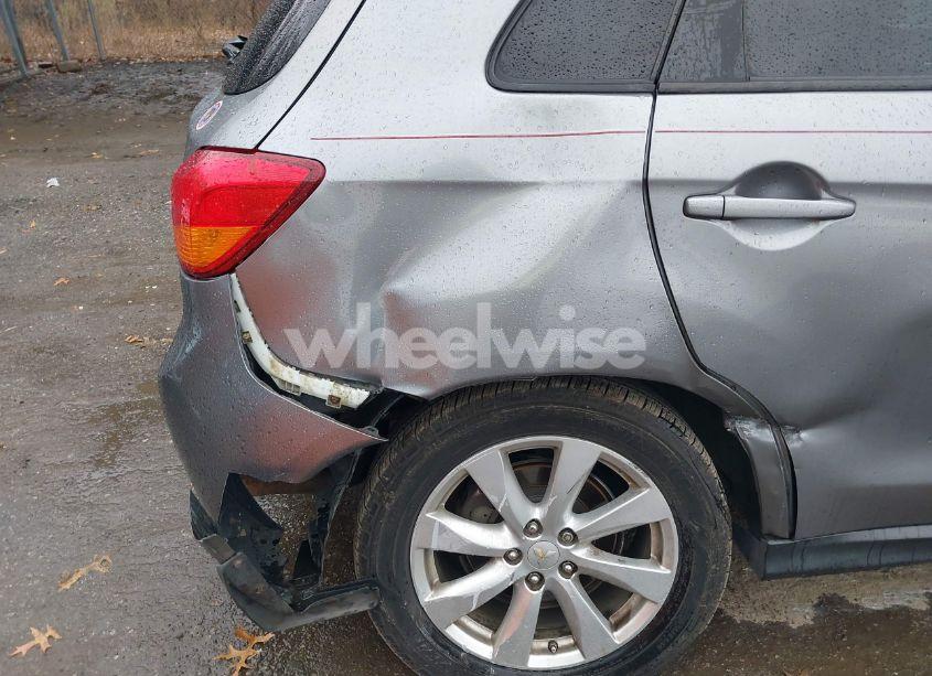 Photo 6 of 2015 Mitsubishi Outlander SPORT ES (VIN 4A4AR3AWXFE039374)