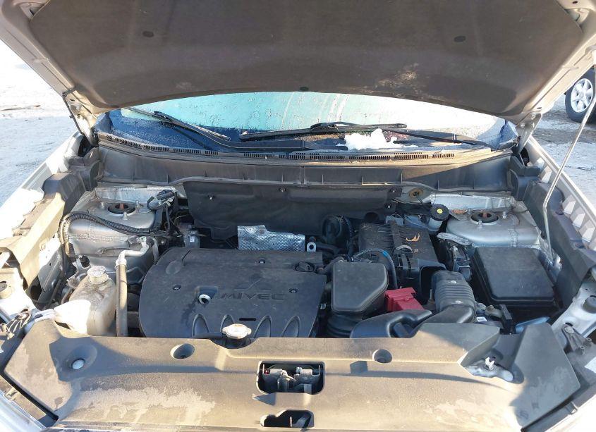 Photo 10 of 2015 Mitsubishi Outlander SPORT ES (VIN 4A4AR3AWXFE057860)