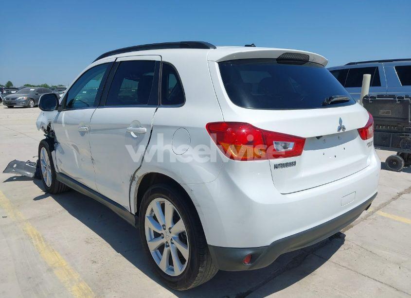 Photo 3 of 2015 Mitsubishi Outlander SPORT SE (VIN 4A4AR4AU0FE025228)