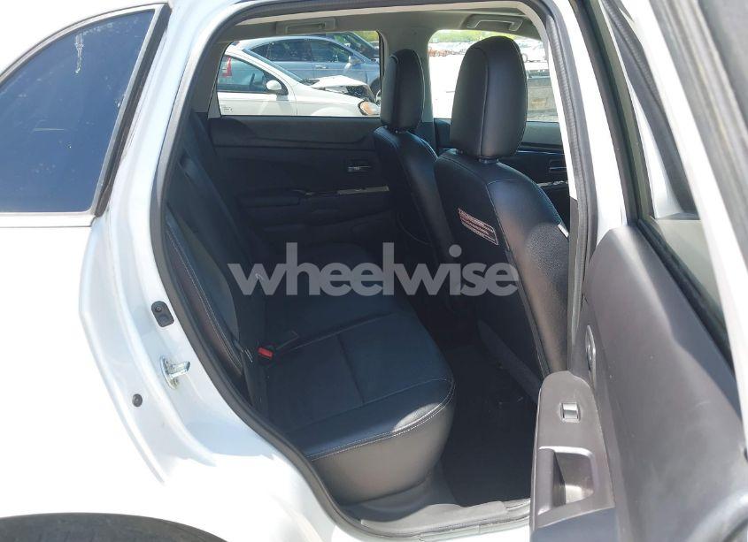 Photo 8 of 2015 Mitsubishi Outlander SPORT SE (VIN 4A4AR4AU0FE025228)