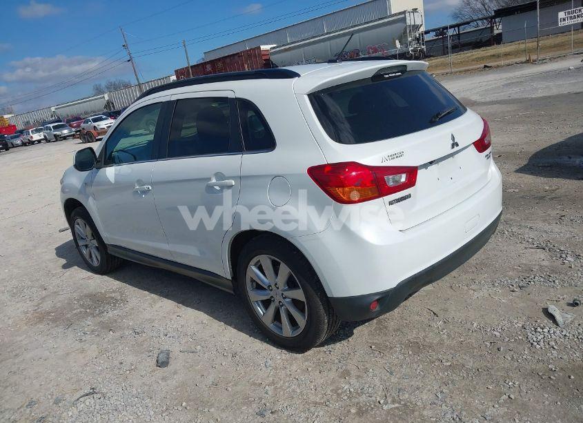 Photo 3 of 2015 Mitsubishi Outlander SPORT SE (VIN 4A4AR4AU1FE057024)