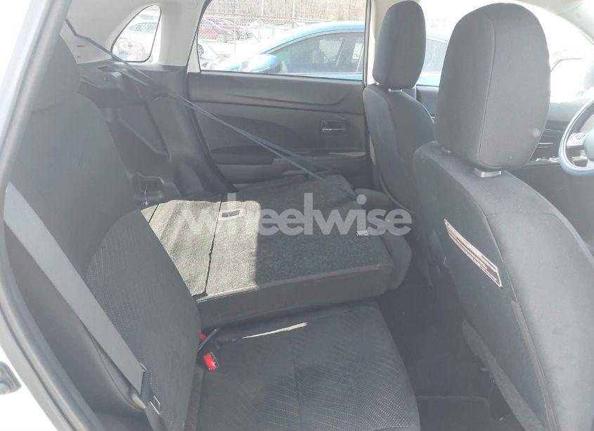 Photo 8 of 2015 Mitsubishi Outlander SPORT SE (VIN 4A4AR4AU1FE057024)