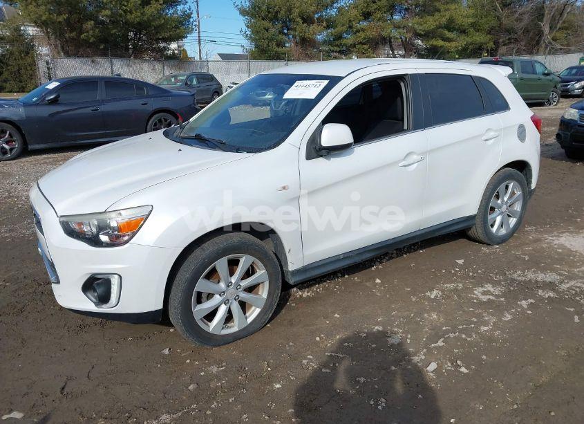 Photo 2 of 2015 Mitsubishi Outlander SPORT SE (VIN 4A4AR4AU2FE059185)
