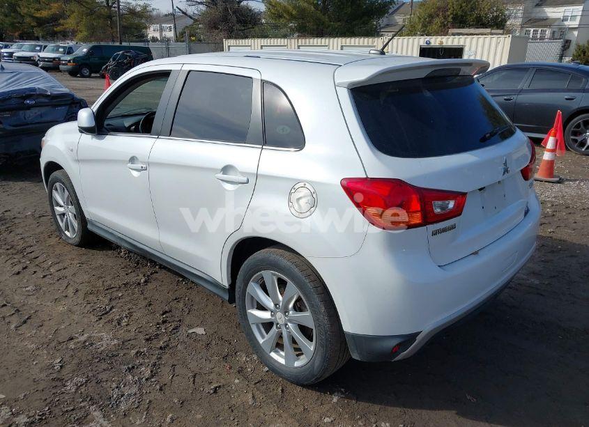 Photo 3 of 2015 Mitsubishi Outlander SPORT SE (VIN 4A4AR4AU2FE059185)