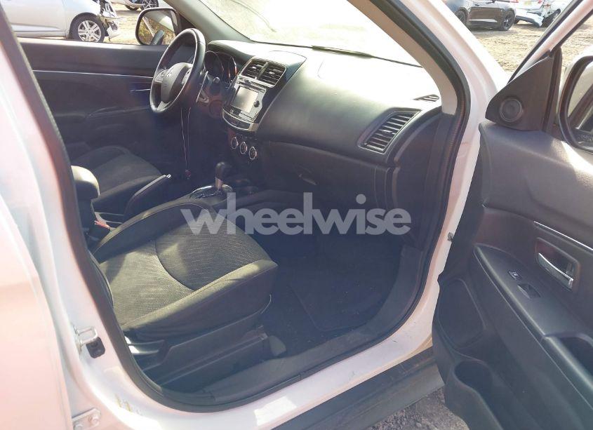 Photo 5 of 2015 Mitsubishi Outlander SPORT SE (VIN 4A4AR4AU2FE059185)